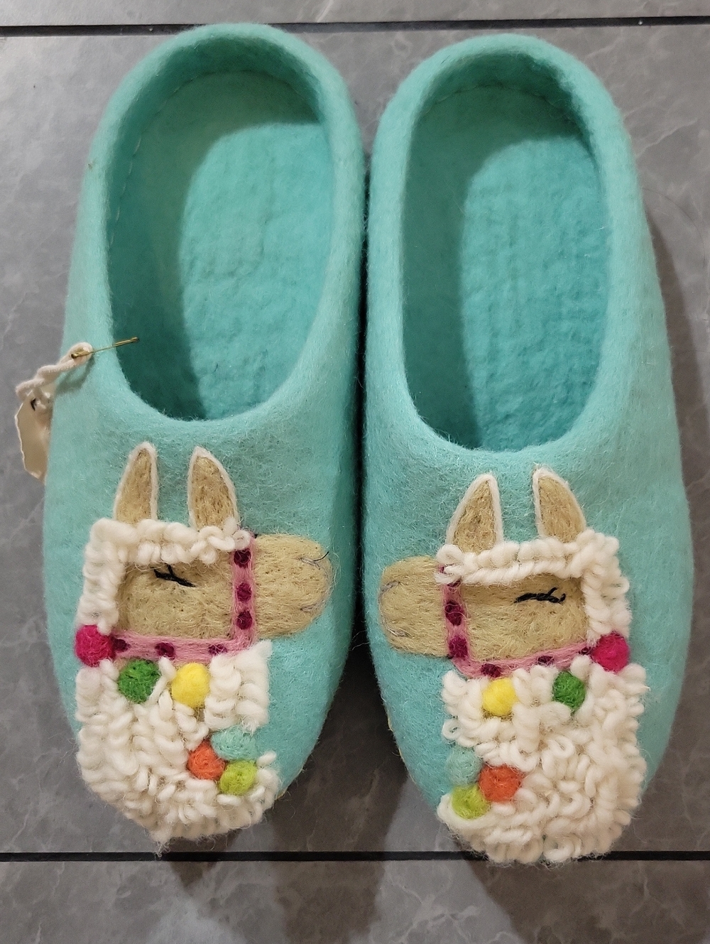 Women’s Plush Llama Slip-On Slippers - Light Teal